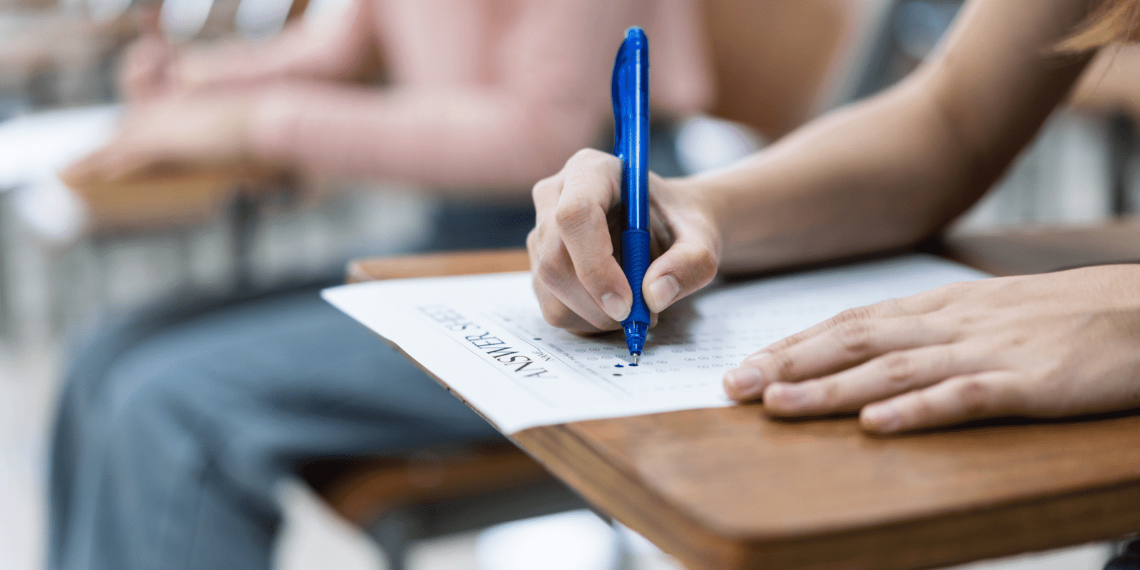 Imagem ilustrativa sobre o Processo Seletivo Simplificado para Auxiliar de Desenvolvimento Educacional em Indaiatuba, com detalhes das inscrições e provas