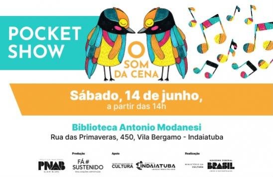 Arte de divulgação do do Pocket Show “O Som da Cena” com músicos no palco da Biblioteca de Indaiatuba